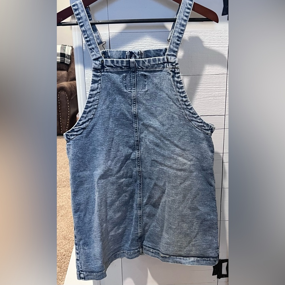 Celebrity Pink Denim Overall Dress size medium - Picture 3 of 4